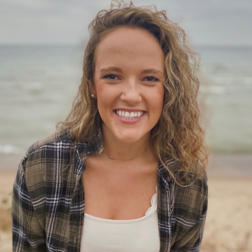 Meet your Posher, Maddie